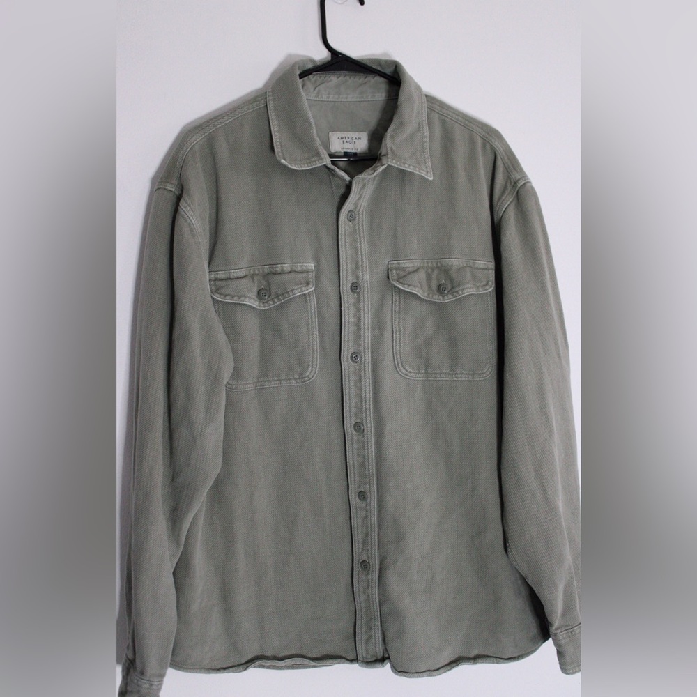 American Eagle Shirt - Size L (Relaxed Fit)
